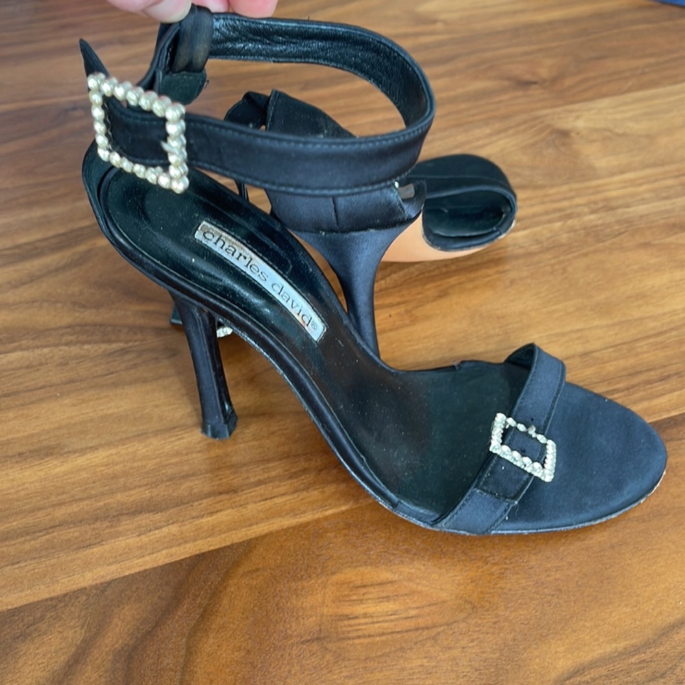 Charles David black strappy sandals